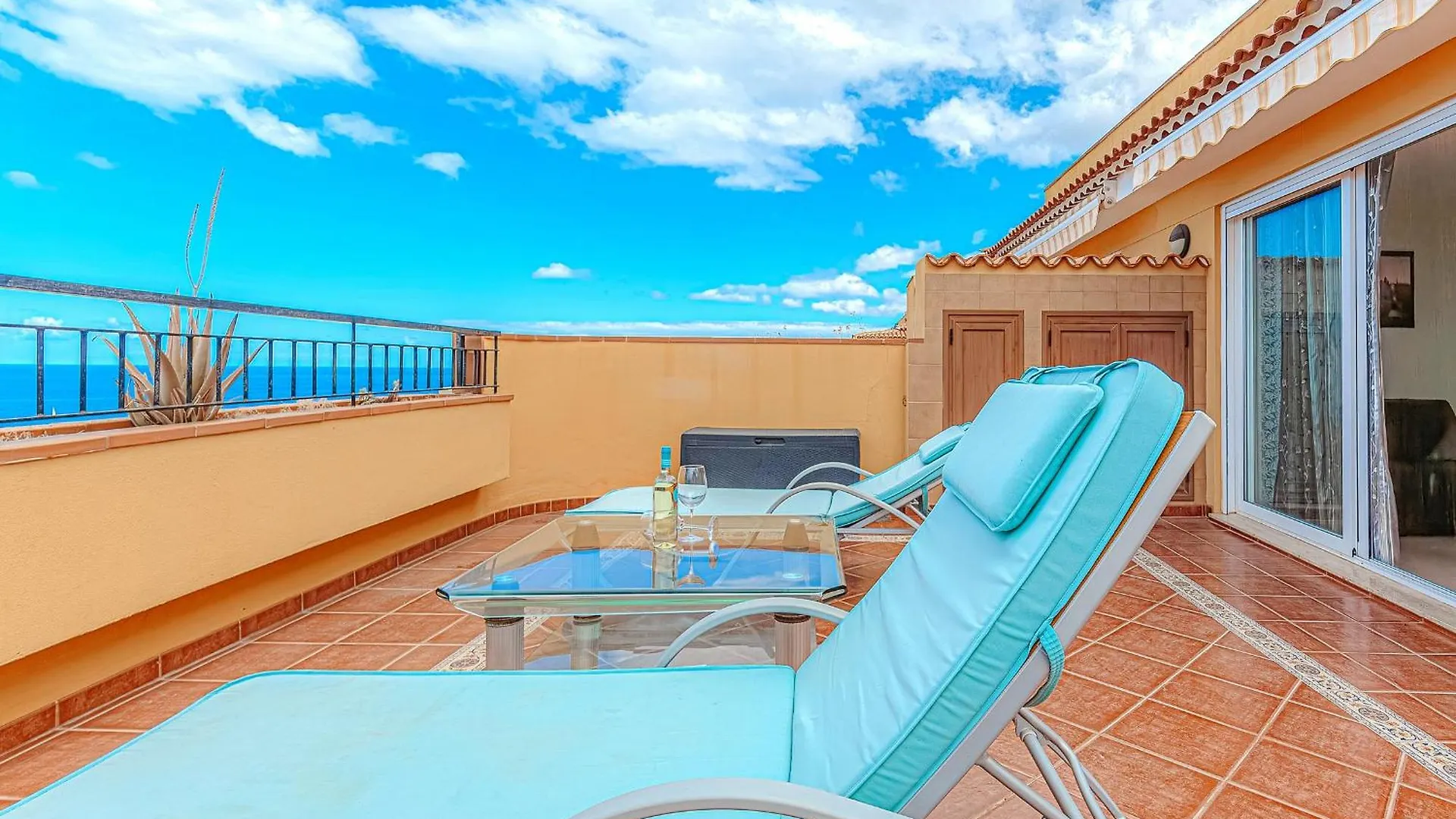 Residencia Playa La Arena Apartment Puerto de Santiago  Spain